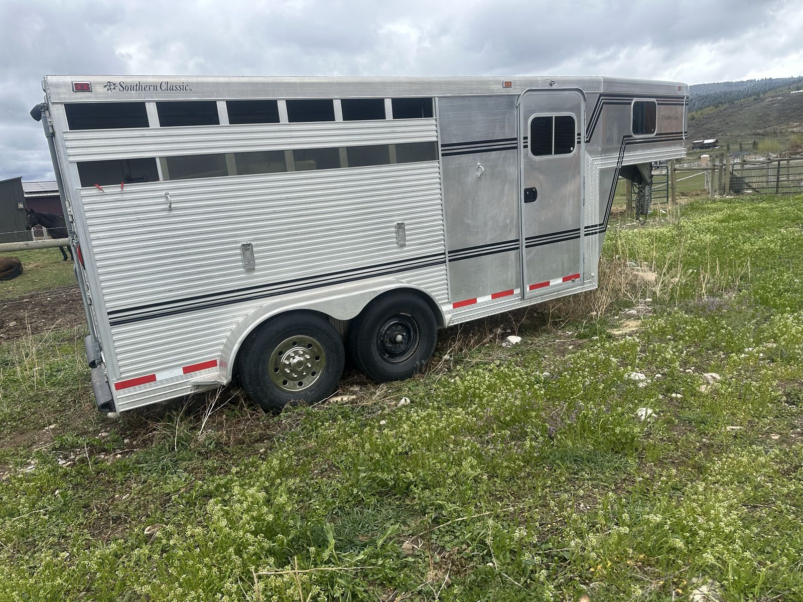 1999 3H Southern Classic Trailer