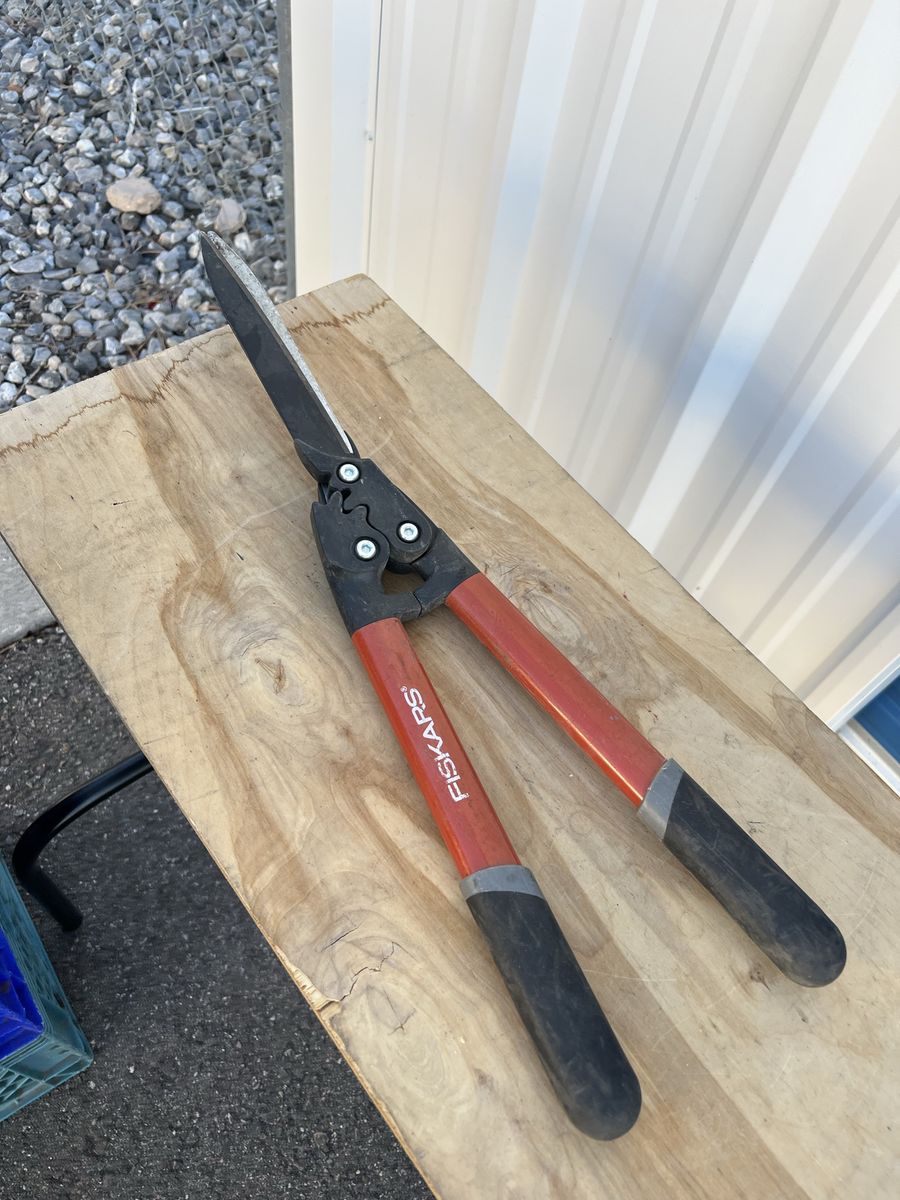 Fiskars Hedger Shears