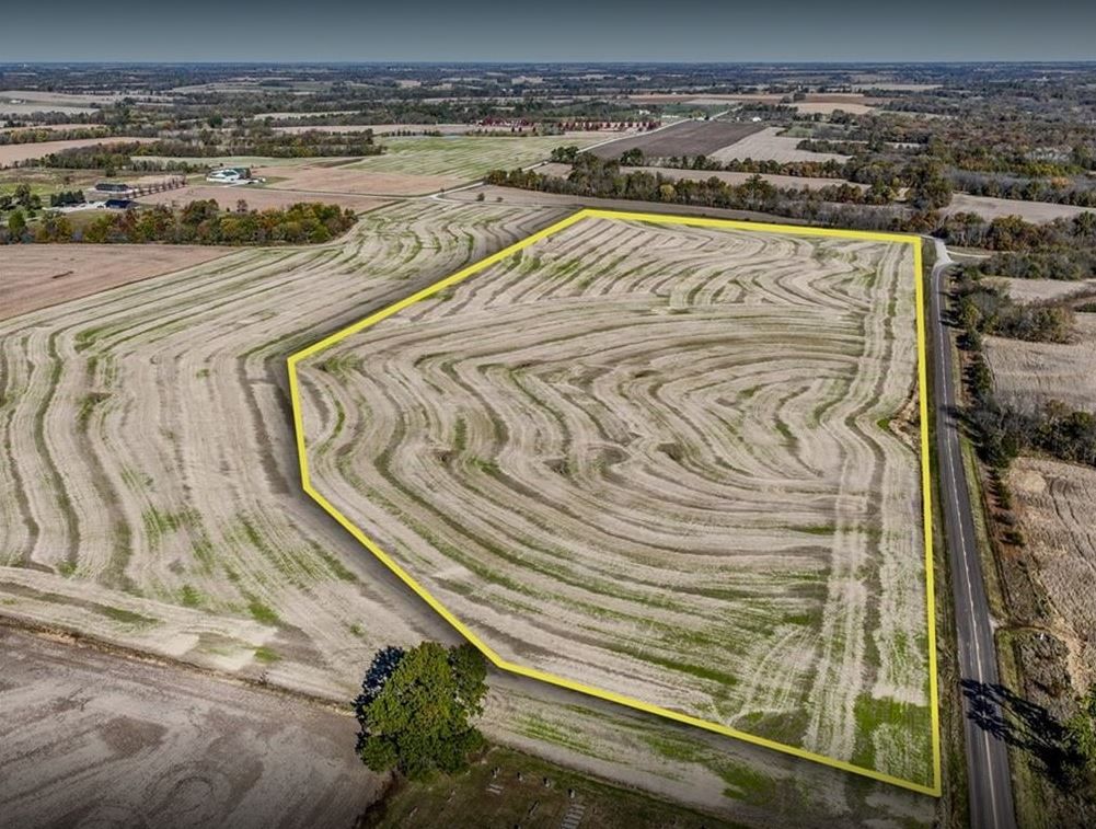 34 AC Surveyed w/Prime Highway Frontage, Jameson, MO 64647