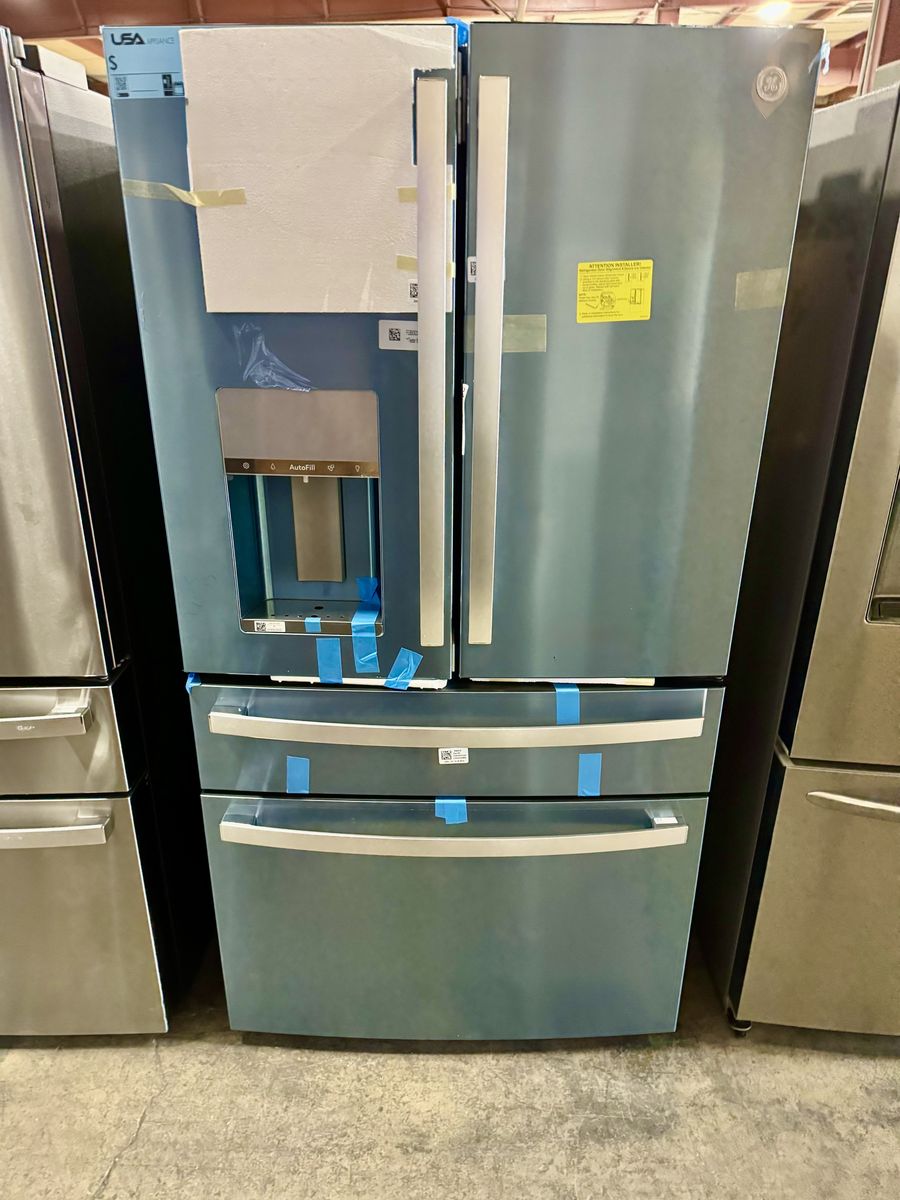 GE STAINLESS STEEL FOUR DOOR FRENCH REFRIGERATOR