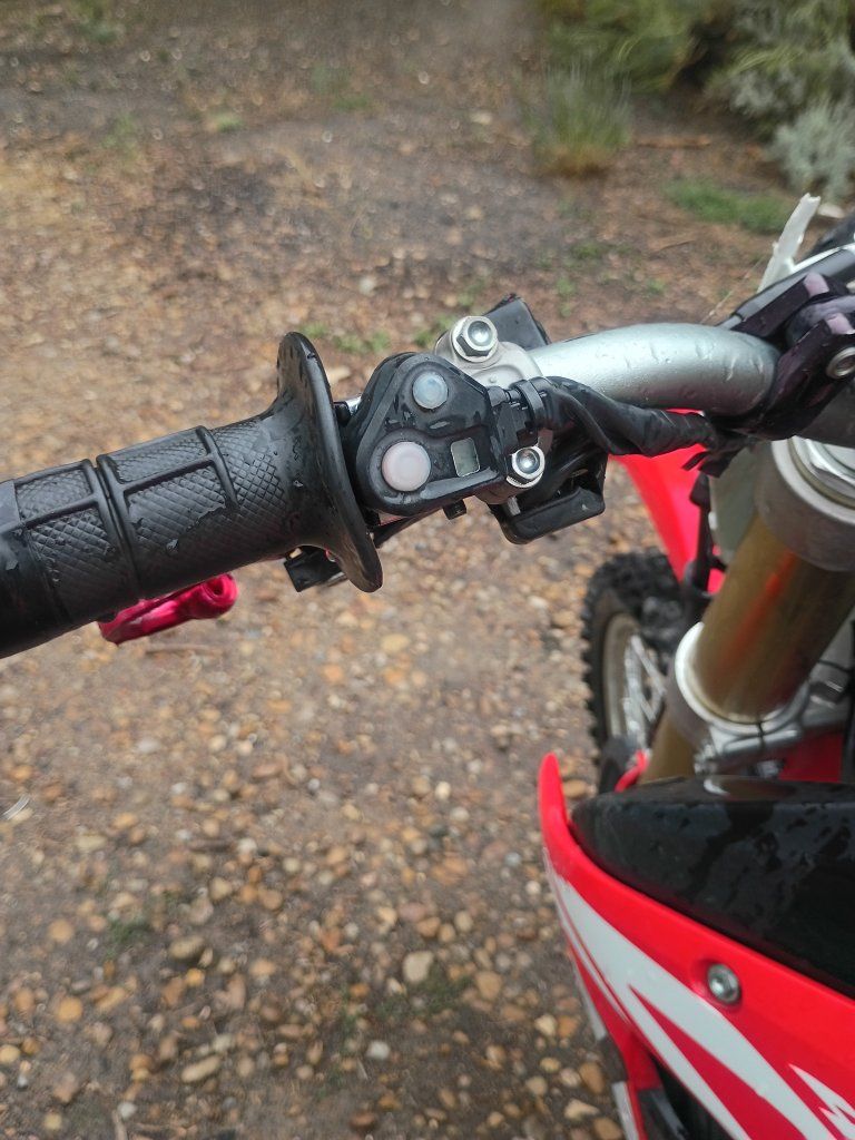 Main image 4