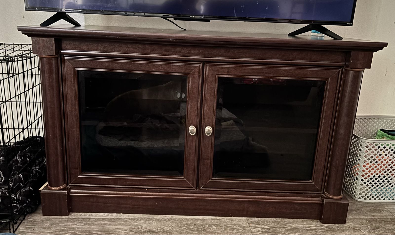 Entertainment center