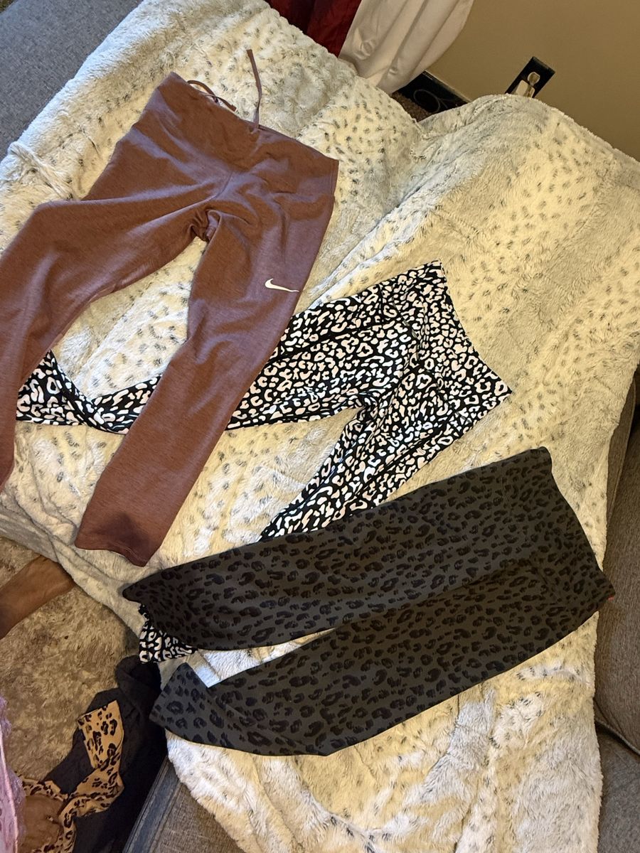 Leggings woman’s size small all $25 Zyia