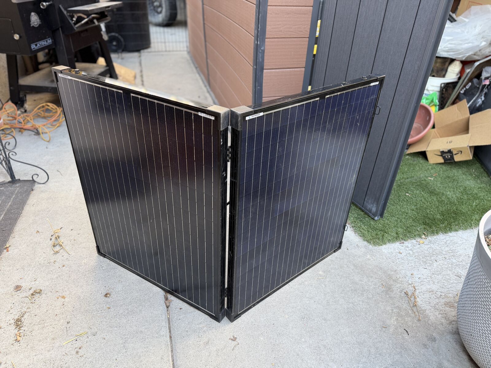 Renogy portable solar panel