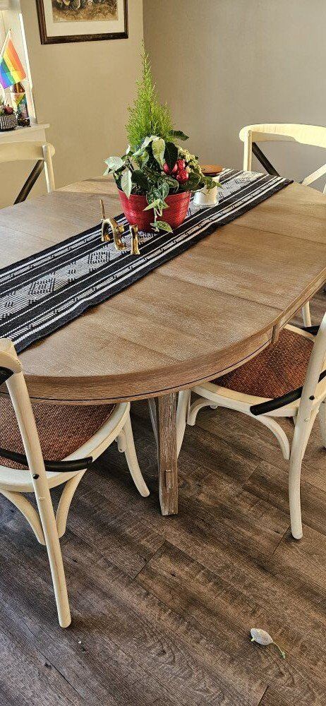 Extension table and Bistro chairs