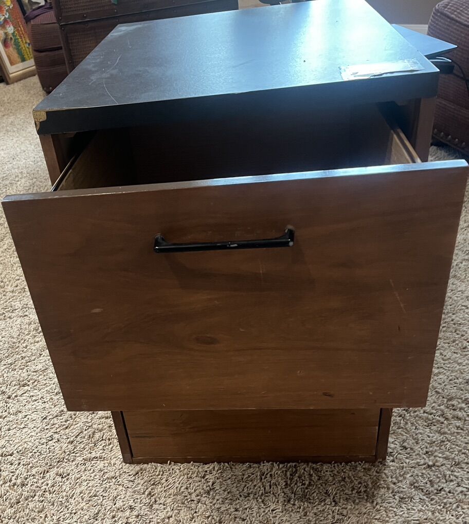 Free Small 2 Drawer File