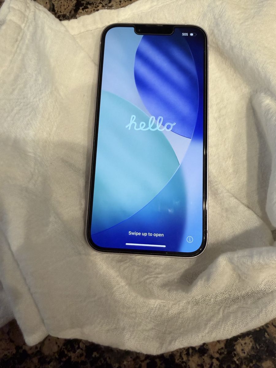 iPhone 14 Plus 2 loopy cases
