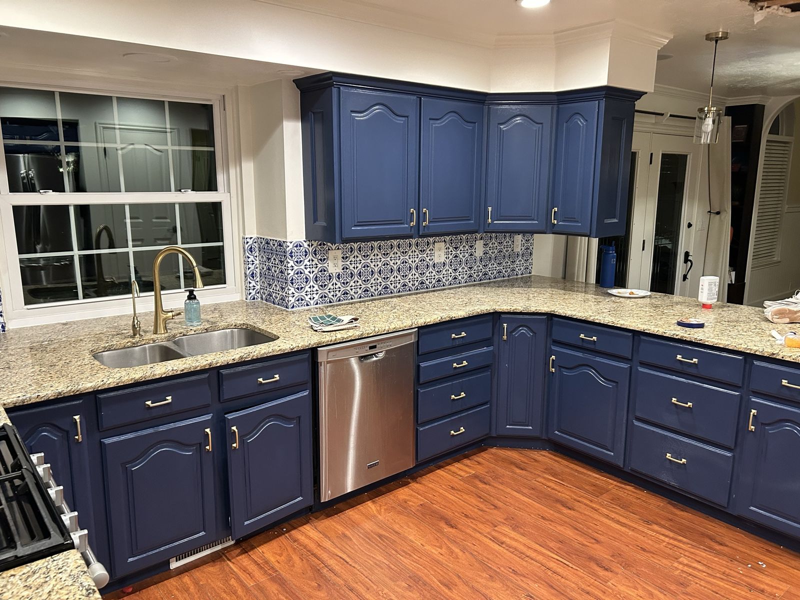 Great Upper Cabinets for < than $25. Must Go Now.