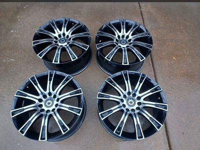Nice Set Konig "Crown" 10 Spoke gloss black finish Wheel (16x7.5)