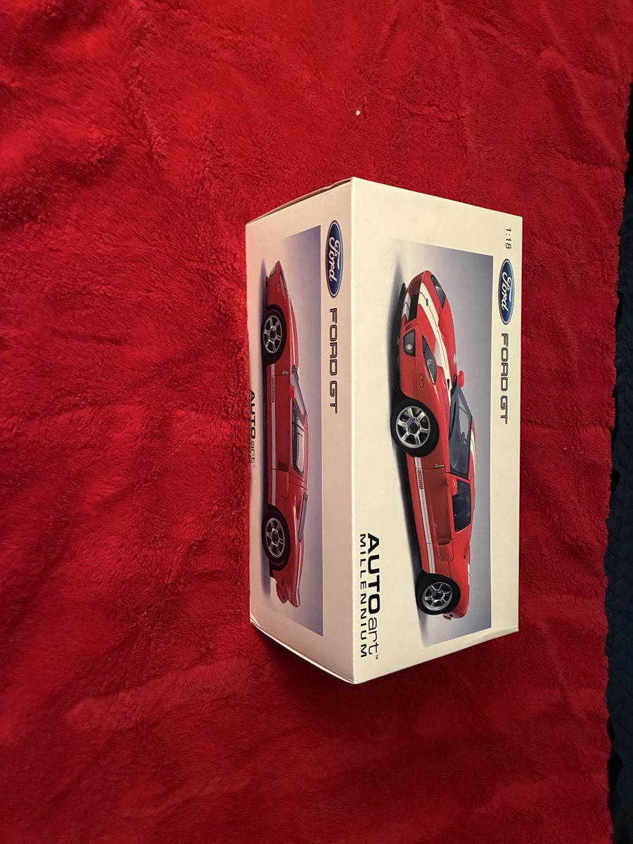 Autoart Millenium Red GT40 1:18