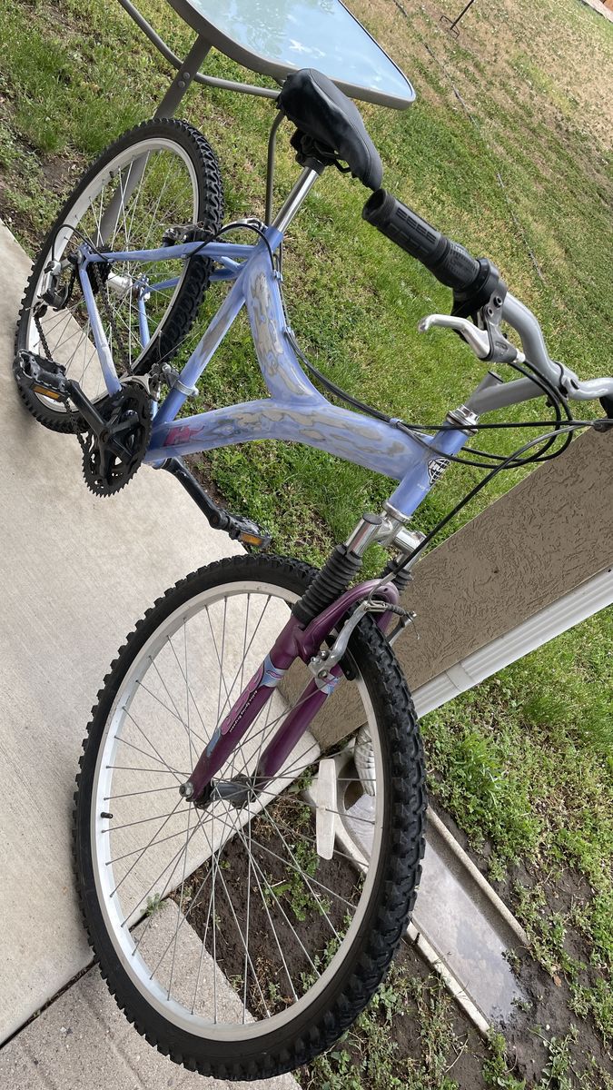 Girls bike