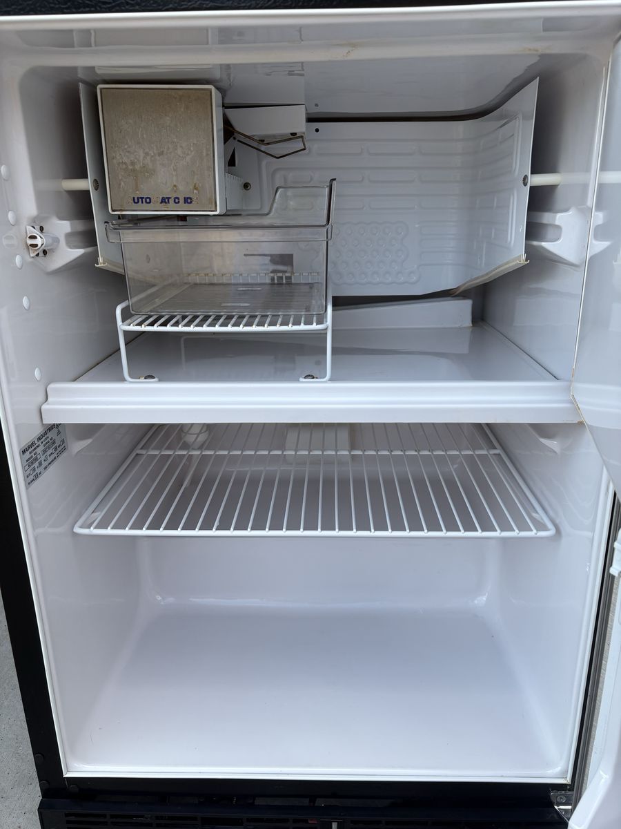 Main image 6
