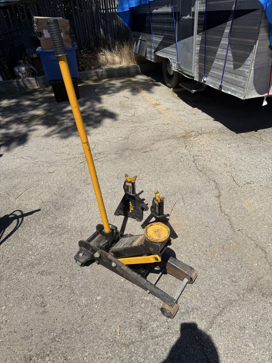 Craftsman 3-Ton Hydraulic Floor Jack & Jack Stands Set - Yellow/Black, Used