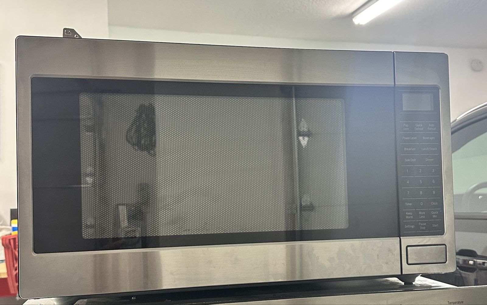 Stainless Steel Countertop Microwave Oven with Digital Display - Excellent Condition
