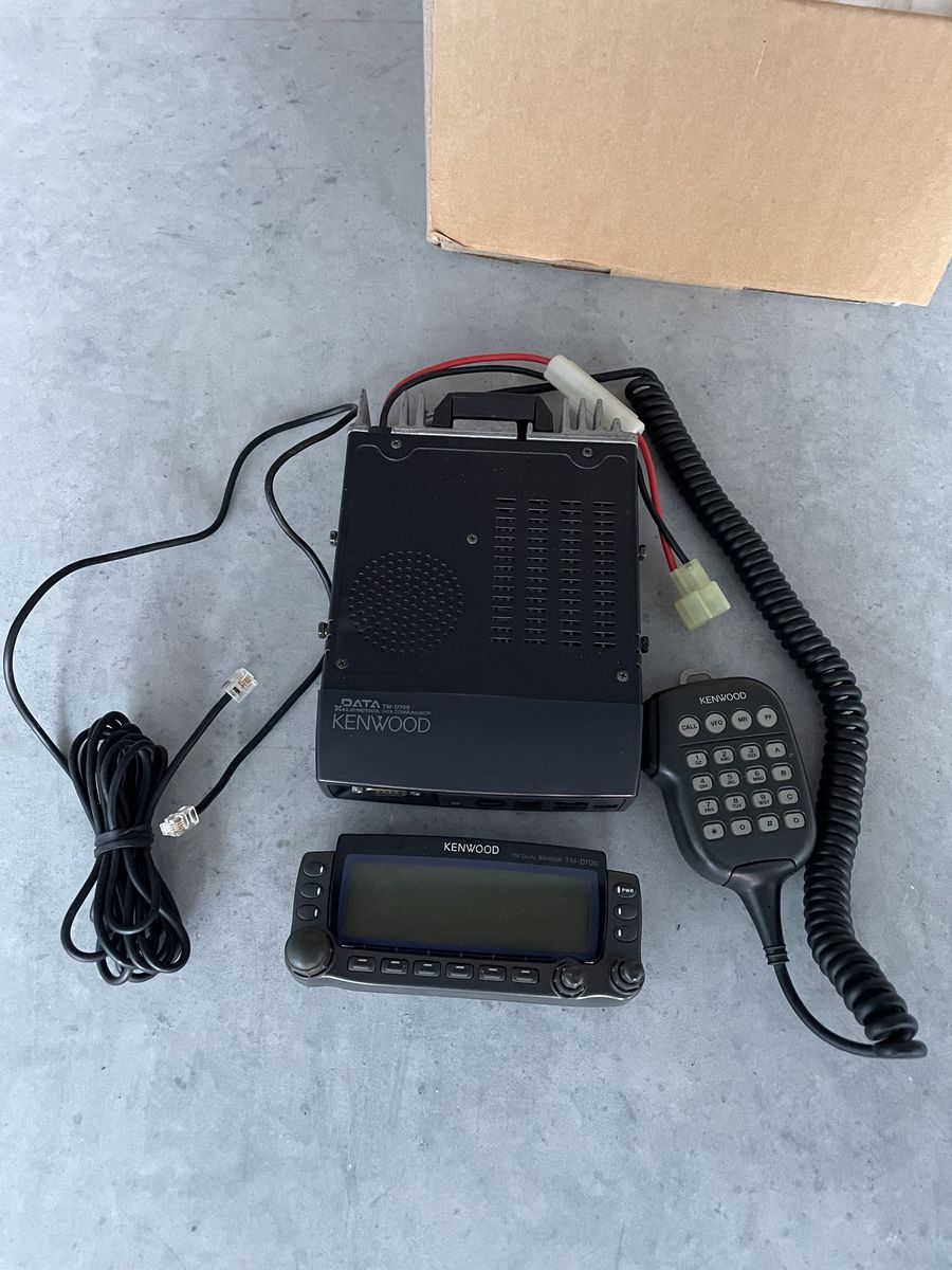 Kenwood HAM (Amateur Radio) TM-D700