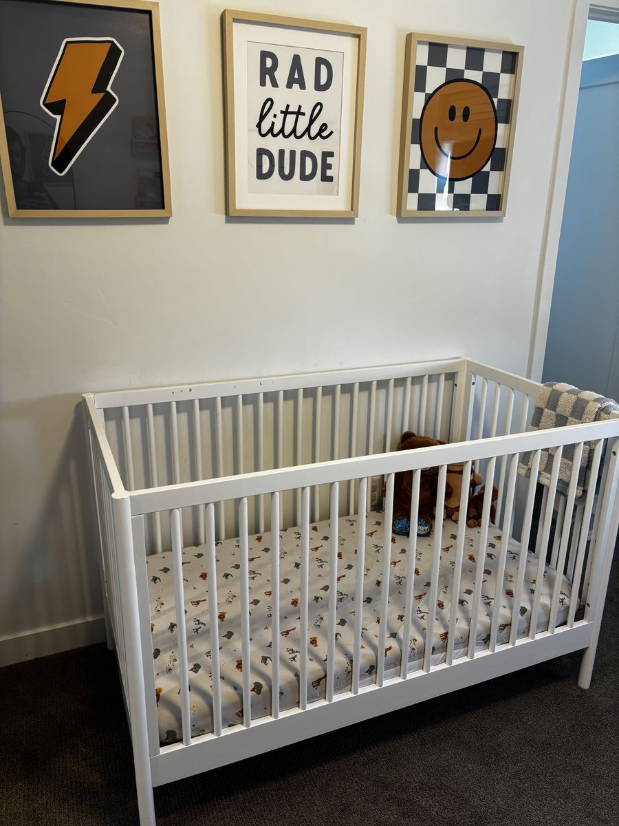 Baby crib and mattress