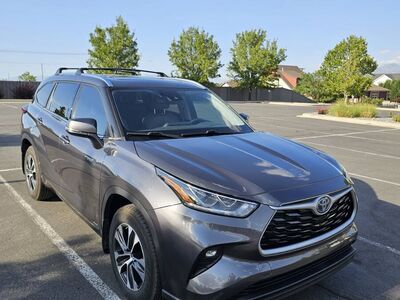 2021 TOYOTA HIGHLANDER XLE