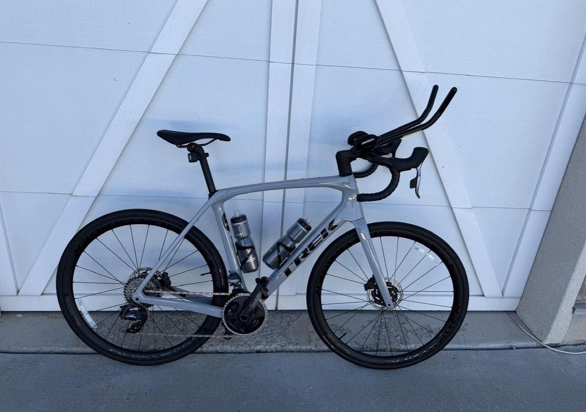 Trek Madone SL 7  E Tap Carbon road bike