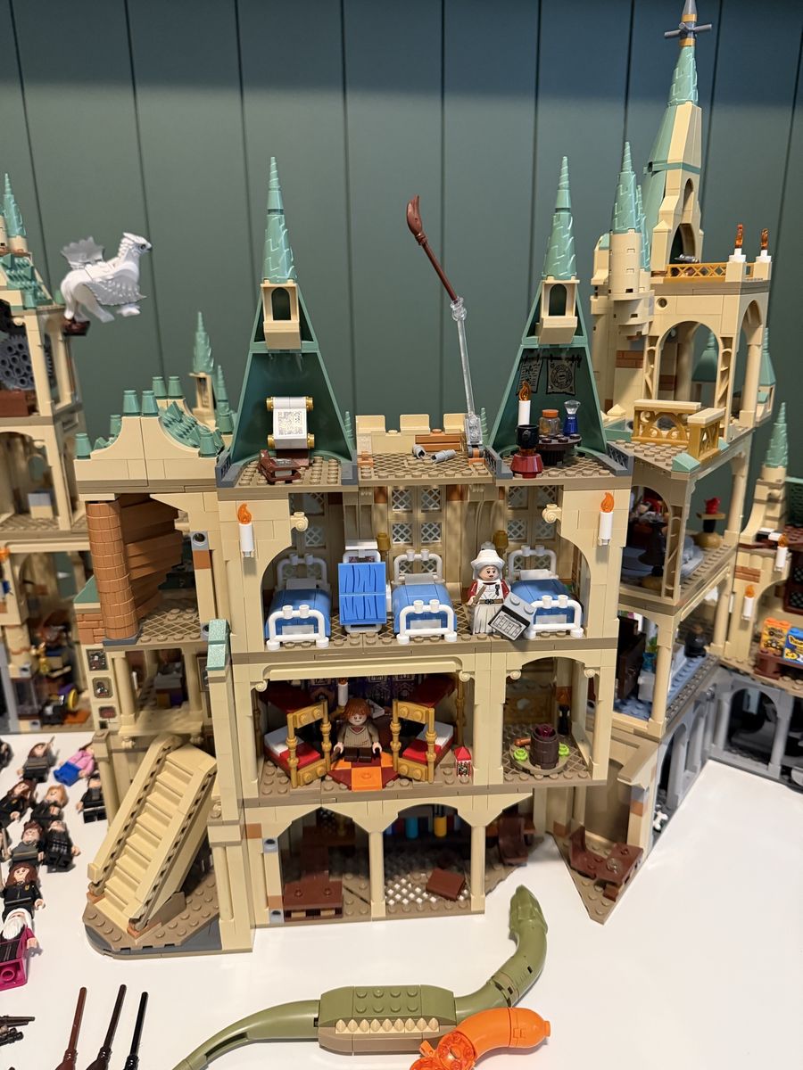 Main image 7