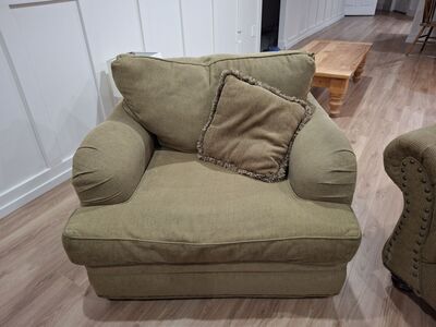 Oversized comfy Chair