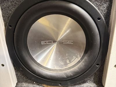 Rockford Fosgate Punch P800.2 + Eclipse SW8102.4 10” Subwoofer