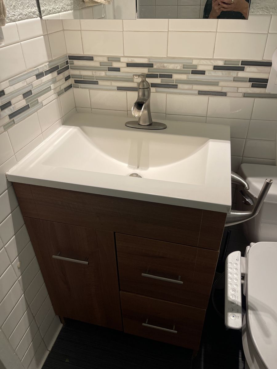 24 inch bathroom vanity
