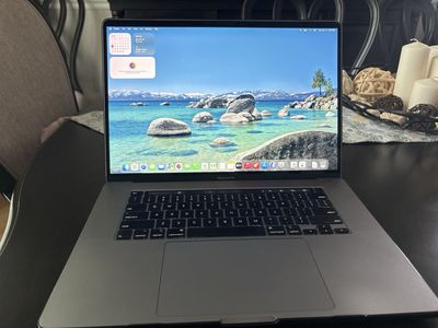 Macbook Pro i9 2tb 32gb 5500m 8gb