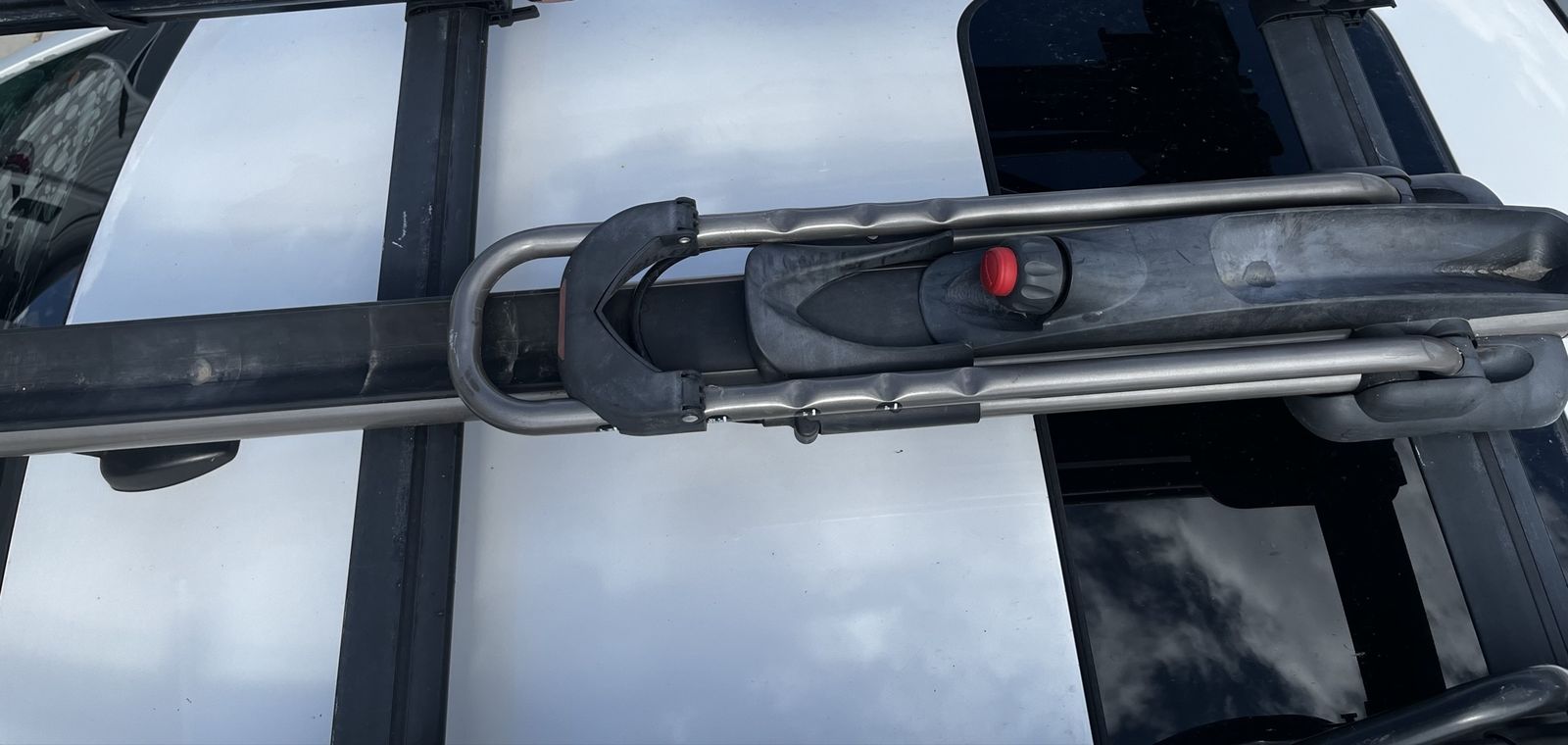 Main image 3