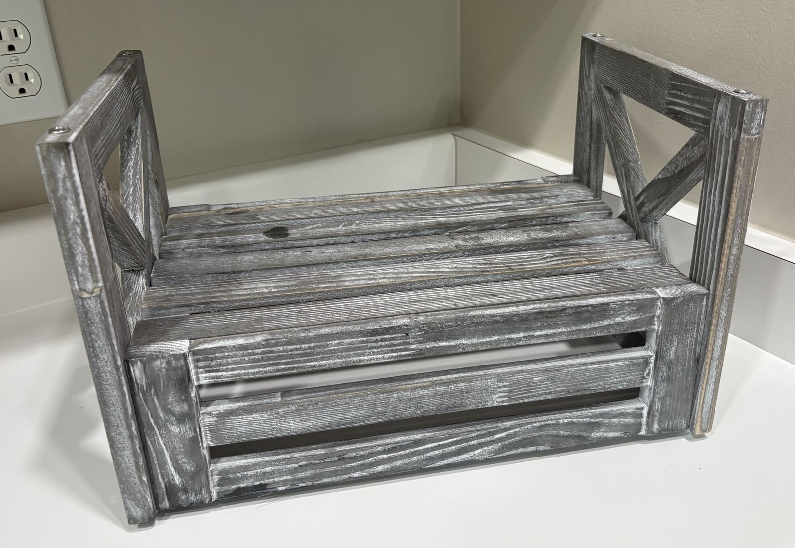 Main image 4