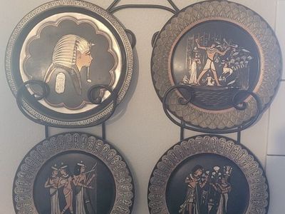 Vintage Egyptian Decor Plates Set on Metal Wall Rack - Pharaoh & Hieroglyphic Designs