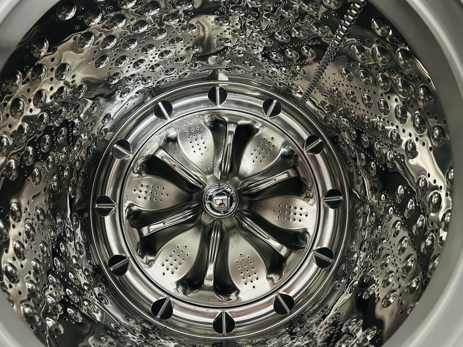 Main image 3