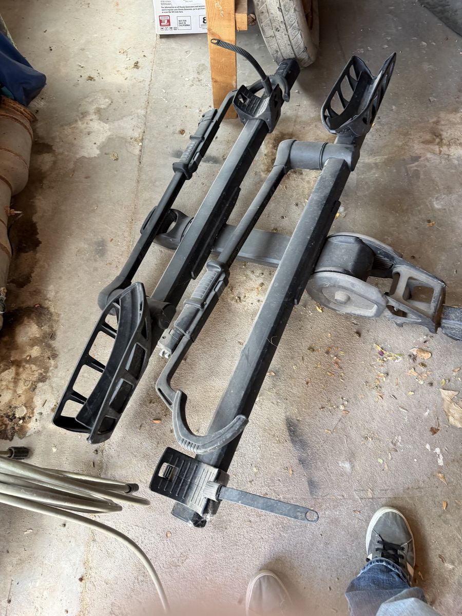 Thule 2 Bike Hitch WracK