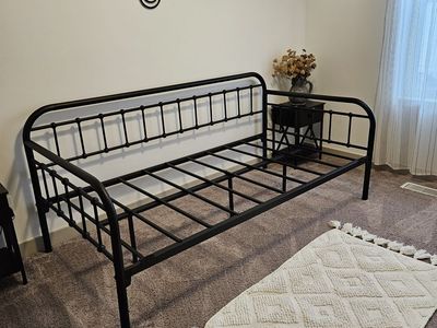 Beautiful Twin Daybed