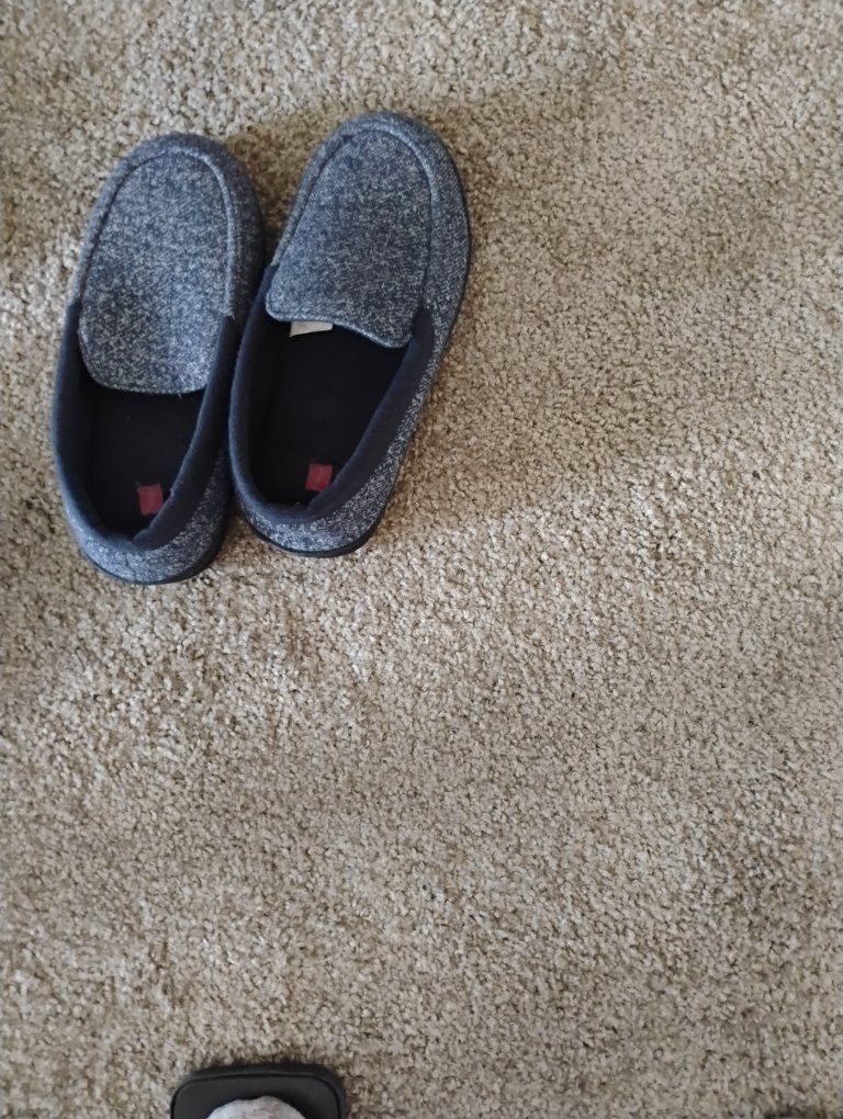 Men's Gray Slip-On House Slippers - Size 8-9