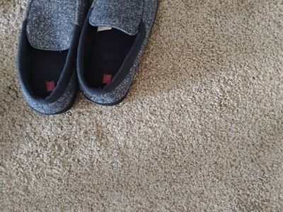 Men's Gray Slip-On House Slippers - Size 8-9