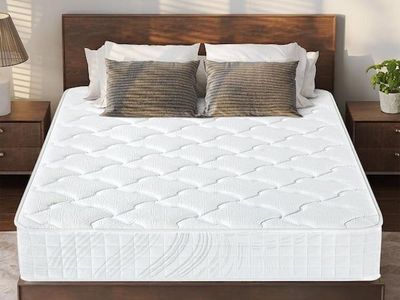 Queen Size 12 Inch Hybrid Mattress - White, Medium Firmness