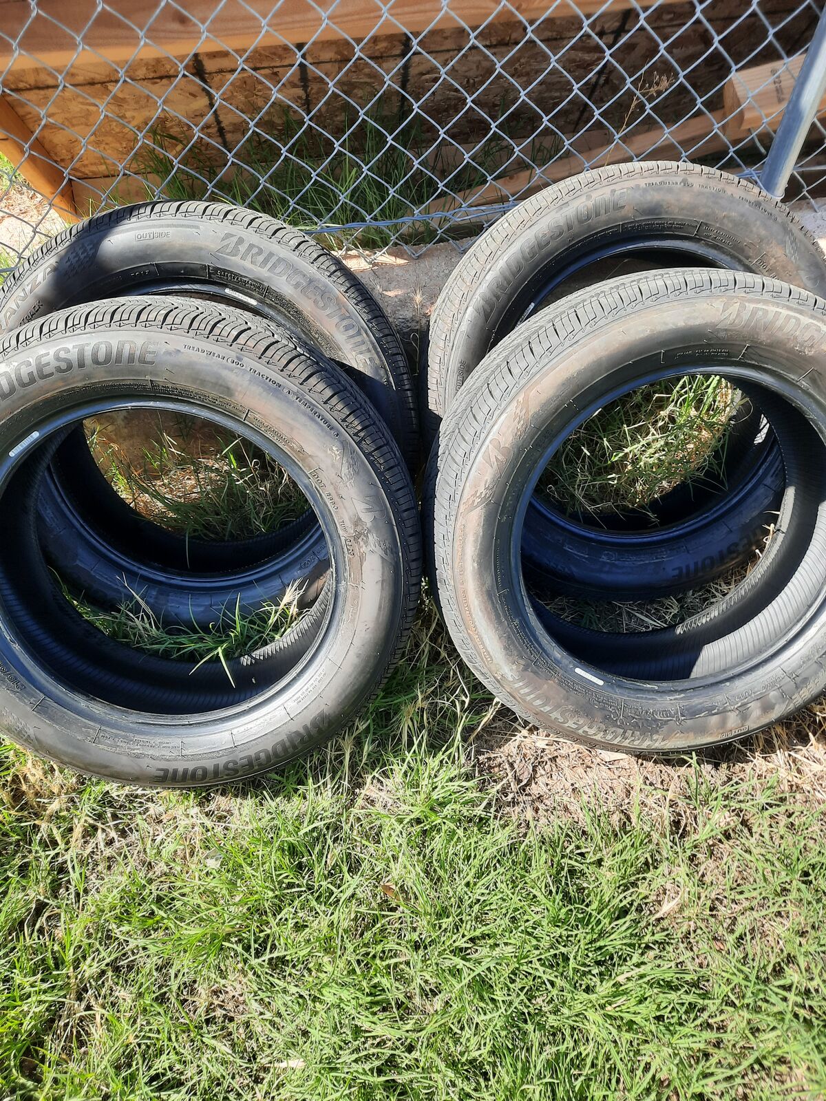 good tires set of 4 size 215/65r16