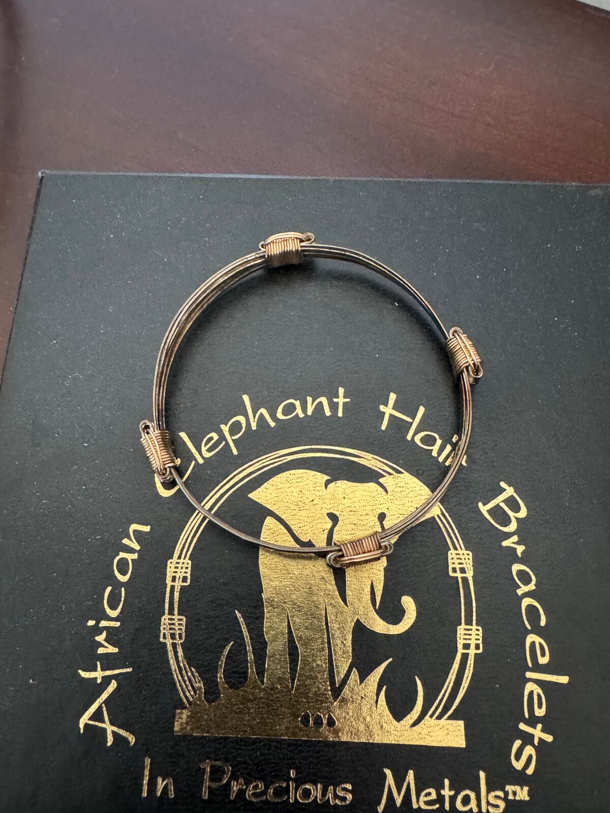 TWO-TONE 5-STRAND BRACELET - Light Weight African Elephant Hair