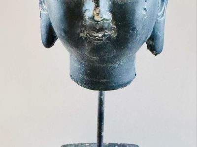 Buddha Bust on Pedestal Figurine Black - Inka Sculpture $22