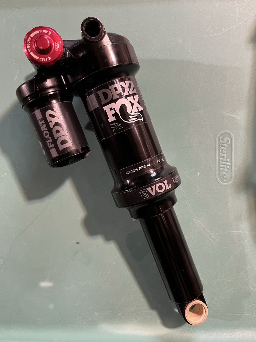 Fox FLOAT DPX2 Performance EVOL Rear air Shock