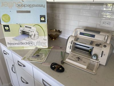 Cricut Personal Electronic Cutter Machine with Box, Manual, Mat & Tools