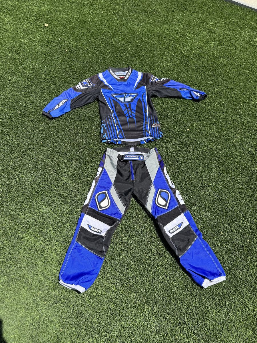 MOTORCROSS / MOTORCYCLE top and pants. Kid size