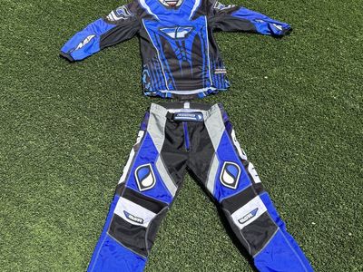 MOTORCROSS / MOTORCYCLE top and pants. Kid size