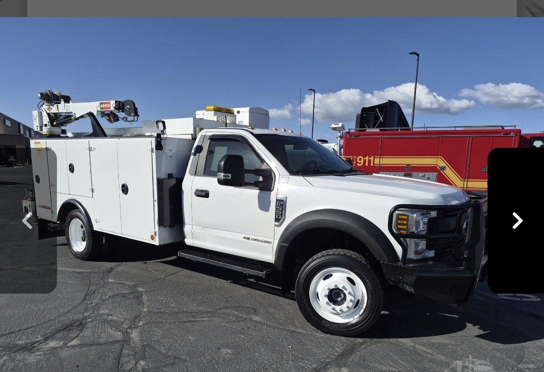 2019 Ford F550 4x4 diesel service truck