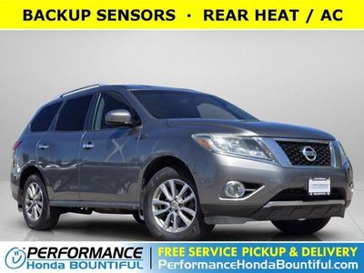 2016 Nissan Pathfinder SV