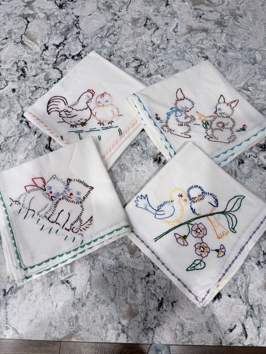 VINTAGE Set of 4 Embroidered Animal Dish Towels
