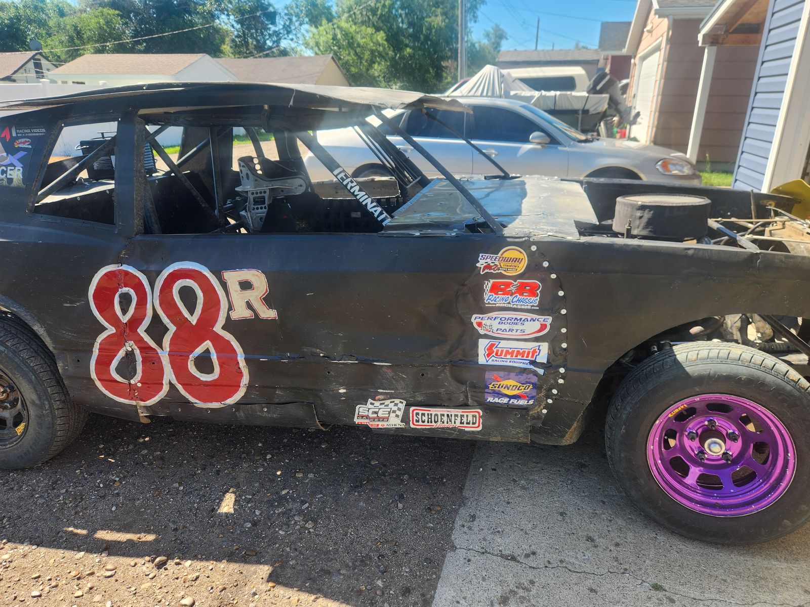 RACE CAR