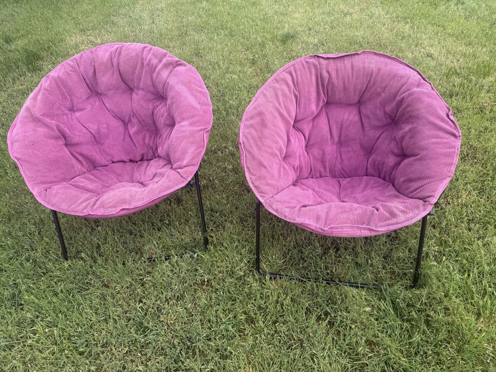 Comfy folding chairs