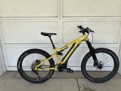 Like New-Yamaha YDX Moro-Medium Frame