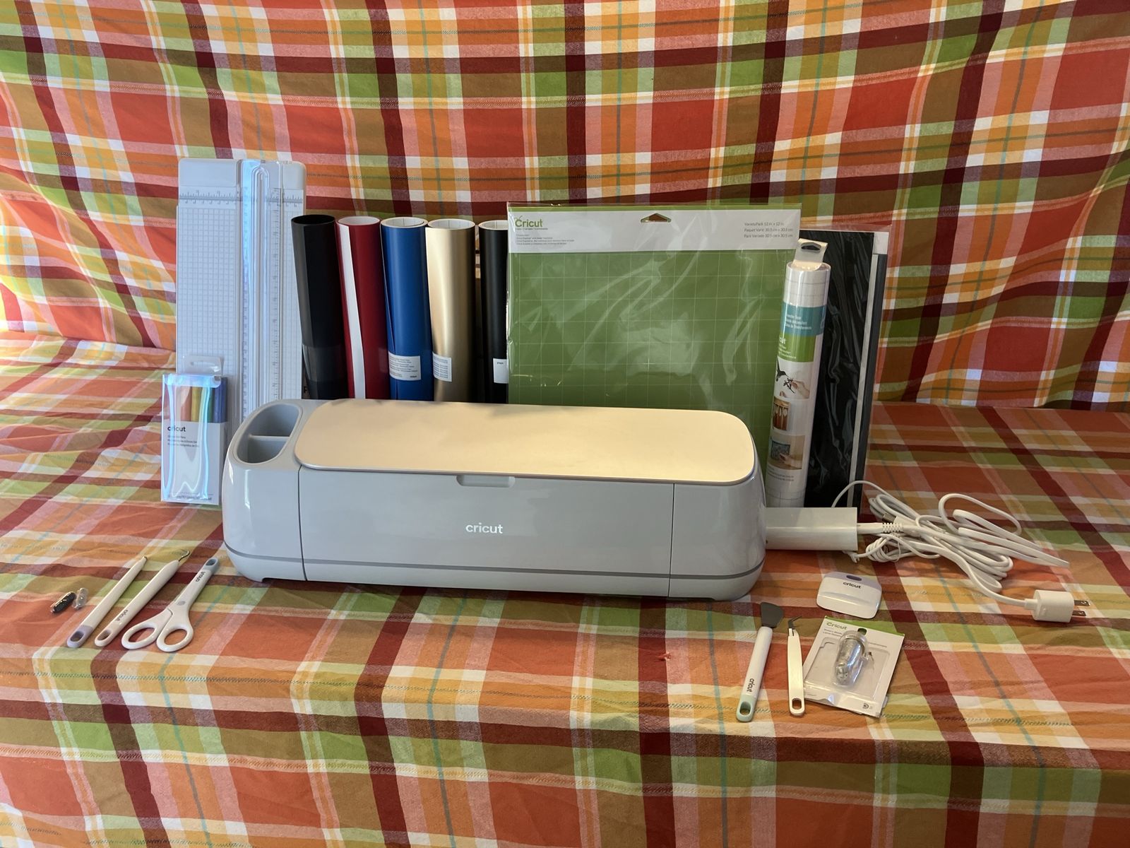 Cricut Maker 3 + Bundle